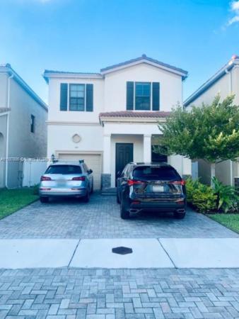 Champion Lakes, 795 NE 191st St, Ives Estates, Florida 33179, image 2