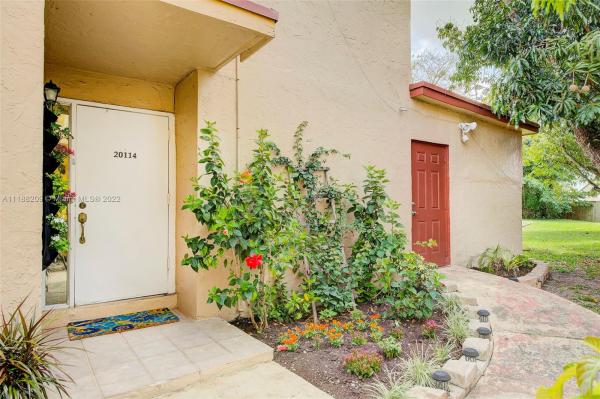 Villas At Cutler Ridge, 20114 SW 123rd Dr, South Miami Heights, Florida 33177, image 1