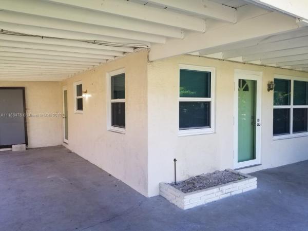 Marshalls Everglade, 2320 SW 44th St, Dania Beach, Florida 33312, image 1