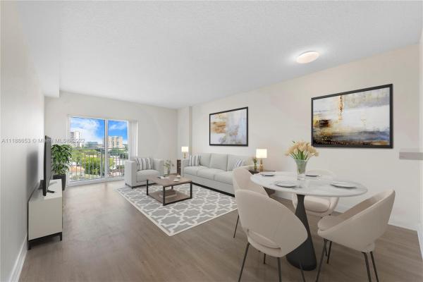Douglas Grand, 50 Menores Ave #722, Coral Gables, Florida 33134, image 2