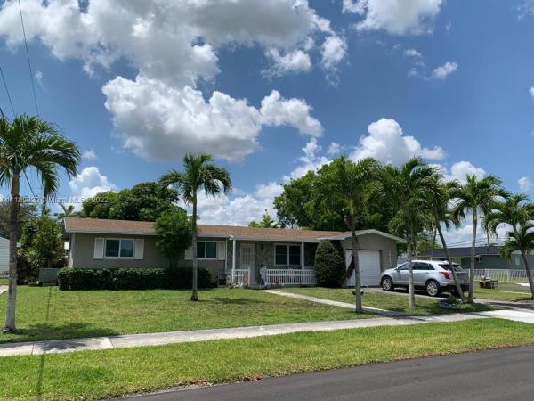 Cutler Ridge, 10260 Nicaragua Dr, Cutler Bay, Florida 33189, image 2