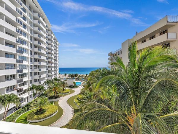 The Decoplage, 100 Lincoln Rd #721, Miami Beach, Florida 33139, image 2