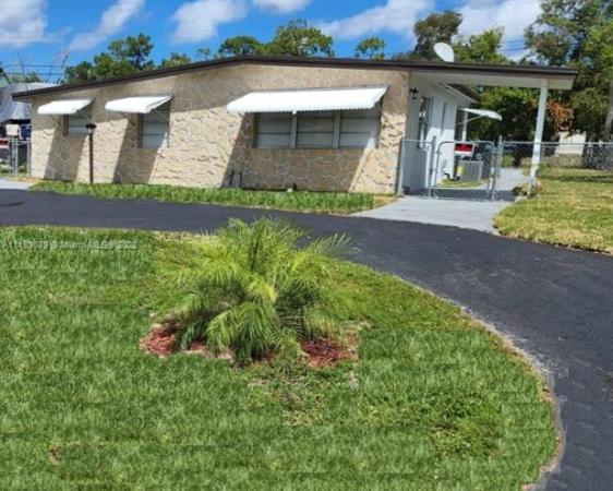 Forest Hill Village, 2406 Lewis Rd, West Palm Beach, Florida 33415, image 2