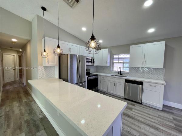 Tiffany Cove At Silver Lakes, 17646 SW 6th Ct, Pembroke Pines, Florida 33029, image 1