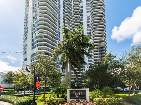 Mystic Pointe Tower 500, 3530 Mystic Pointe Dr #2407, Aventura, Florida 33180, image 1