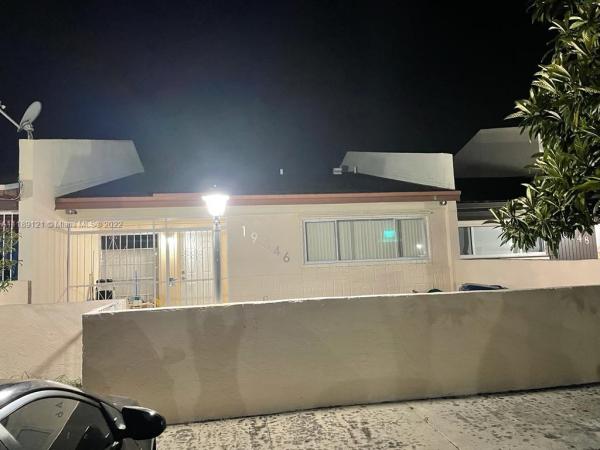 Lakes Of Acadia, 19546 NW 55th Cir Pl 0, Miami Gardens, Florida 33055, image 2