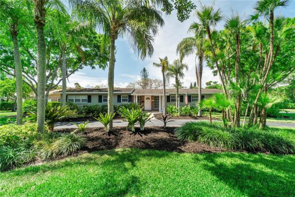 Bessbee, 7451 SW 112th St, Pinecrest, Florida 33156, image 1