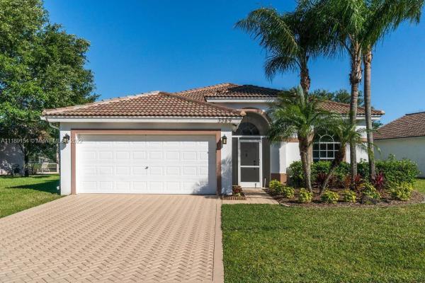 Harbor Cove, 3589 Old Lighthouse Cir, Wellington, Florida 33414, image 1