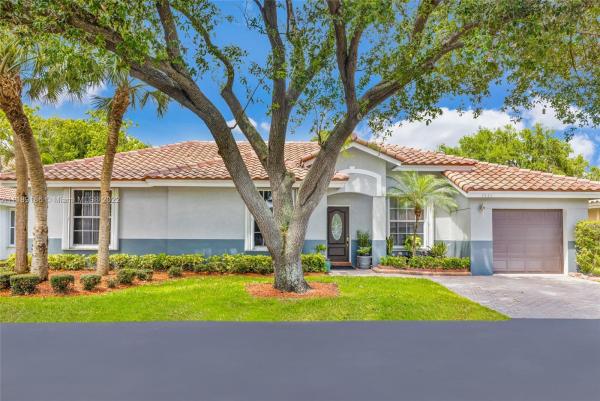 Oasis At Palm-Aire, 3431 Dunes Vista Dr, Pompano Beach, Florida 33069, image 1