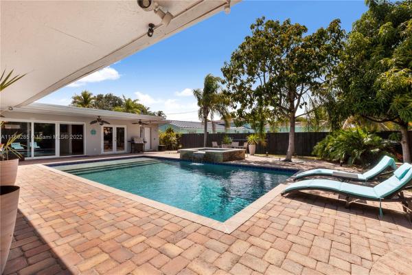 Wilton Estates, 633 NW 28th St, Wilton Manors, Florida 33311, image 1