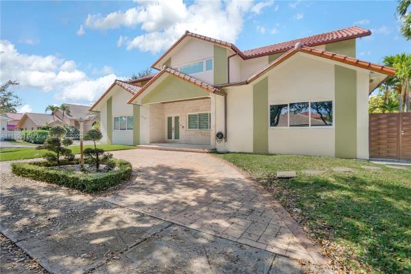 Royal Oaks, 16400 NW 82nd Ct, Miami Lakes, Florida 33016, image 1