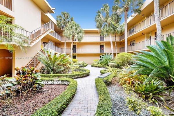 Gardens Of Kendall, 10425 SW 112th Ave #321-1, Kendall, Florida 33176, image 2