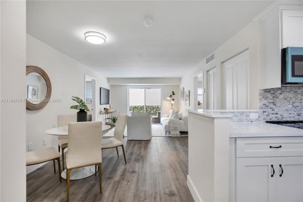 Penn Star, 1605 Pennsylvania Ave #202, Miami Beach, Florida 33139, image 1