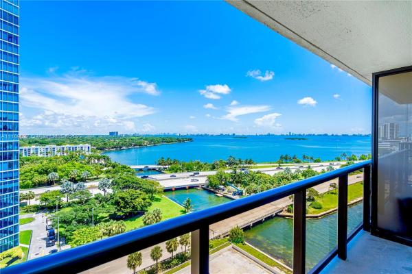 Charter Club, 600 NE 36th St #T9, Miami, Florida 33137, image 2