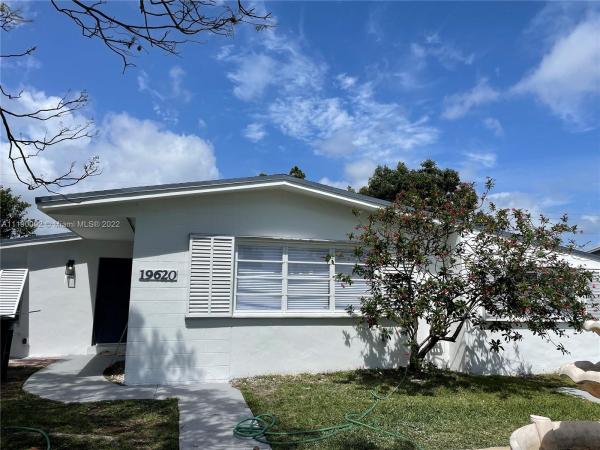 Bel Aire, 19620 Belview Dr, Cutler Bay, Florida 33157, image 2
