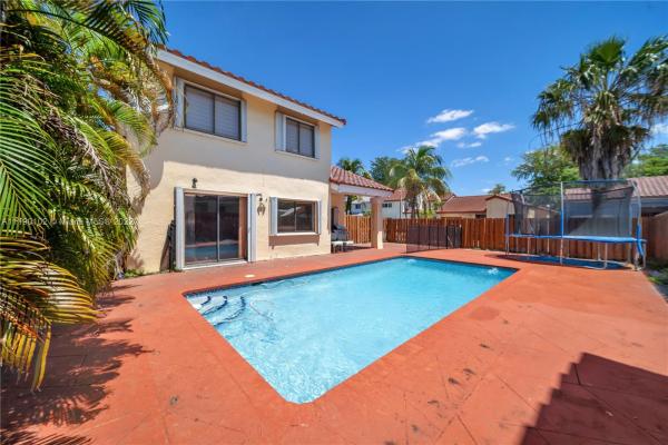 Live Oak At The Hammocks, 14734 SW 99th Ln, The Hammocks, Florida 33196, image 1