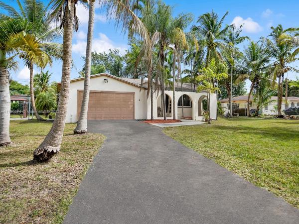 Pinecrest Residential, 8285 SW 136th St, Pinecrest, Florida 33156, image 2