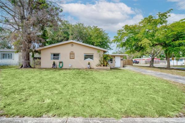 Driftwood Acres, 2750 N 67th Ave, Hollywood, Florida 33024, image 2