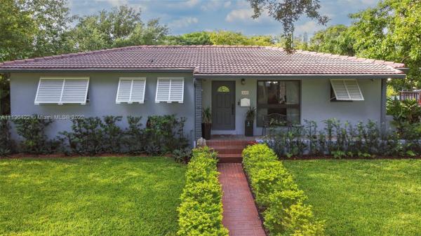 Glendale Manor, 440 NW 91st St, El Portal, Florida 33150, image 1