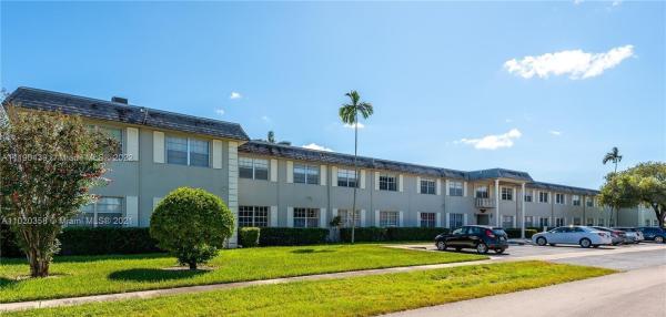 Mayfair Apartments, 1560 Mckinley St #116W, Hollywood, Florida 33020, image 2