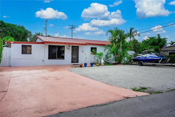 Playland Isles, 4940 SW 44th Ave, Dania Beach, Florida 33314, image 1