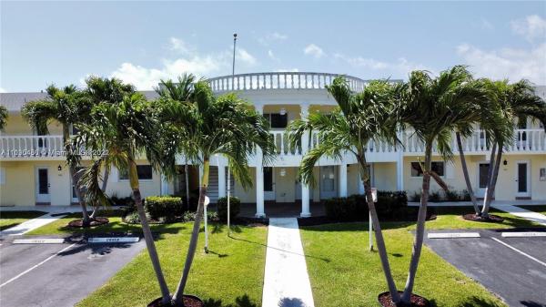 Pine Drive Manor, Pompano Beach, Florida 33060, image 1