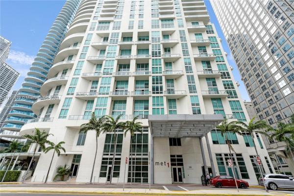 Met 1, 300 S Biscayne Blvd #T-1516, Miami, Florida 33131, image 2