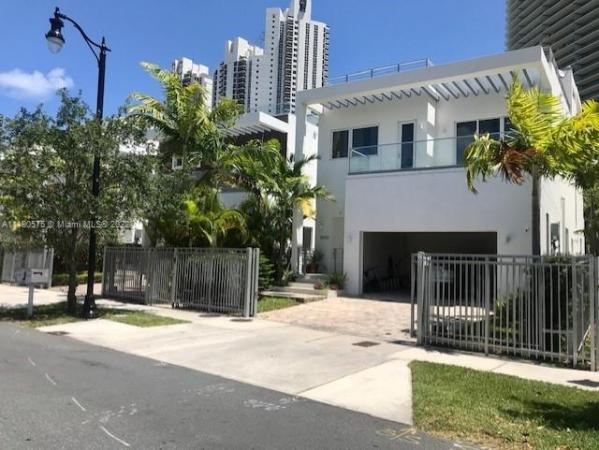 Atlantic 15, 18985 Atlantic Blvd, Sunny Isles Beach, Florida 33160, image 1