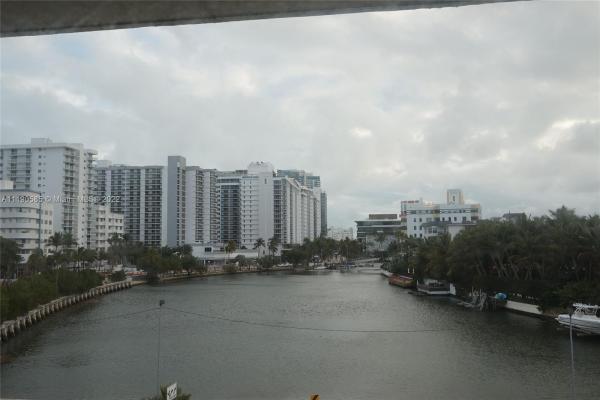 Lake Beach Club, 2600 Collins Ave #411, Miami Beach, Florida 33140, image 1
