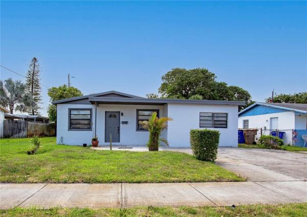 Park Manor, 5301 NE 9th Ter, Deerfield Beach, Florida 33064, image 1