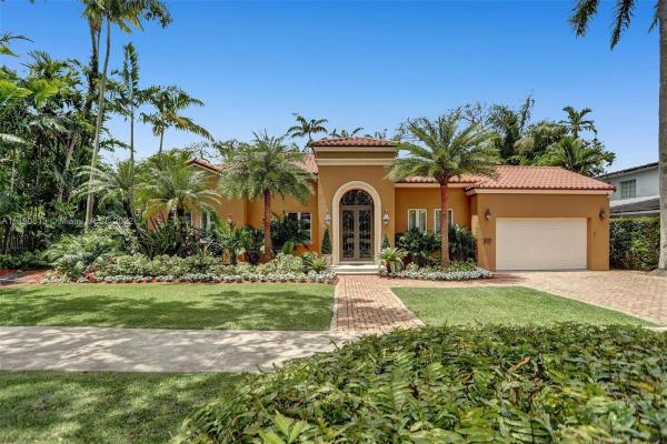 Coral Gables Country Club, 2628 San Domingo St, Coral Gables, Florida 33134, image 2