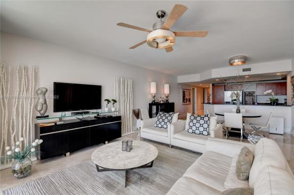 Marina Grande Club & Residences, 2640 Lake Shore Dr #1208, Riviera Beach, Florida 33404, image 2