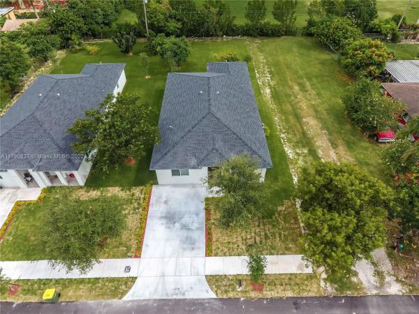 611 NE 9th Pl, Homestead, Florida 33030, image 2