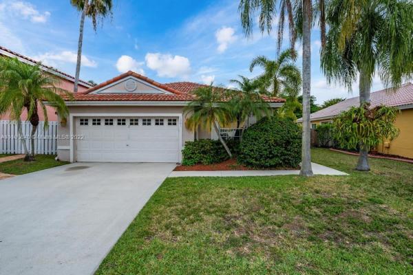 Kensington Park, 1361 NW 187th Ave, Pembroke Pines, Florida 33029, image 1