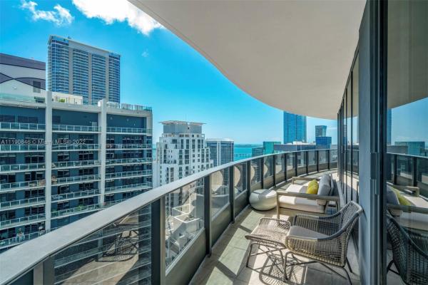 Brickell Flatiron, 1000 Brickell Plz #4809, Miami, Florida 33131, image 2