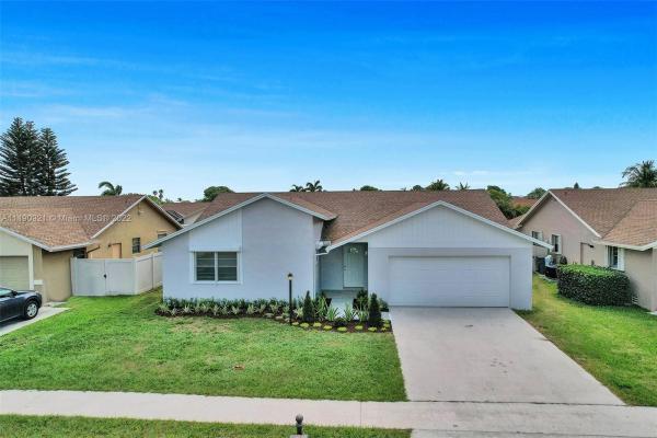 Barwood Estates, 23098 SW 55th Ave, Boca Raton, Florida 33433, image 1