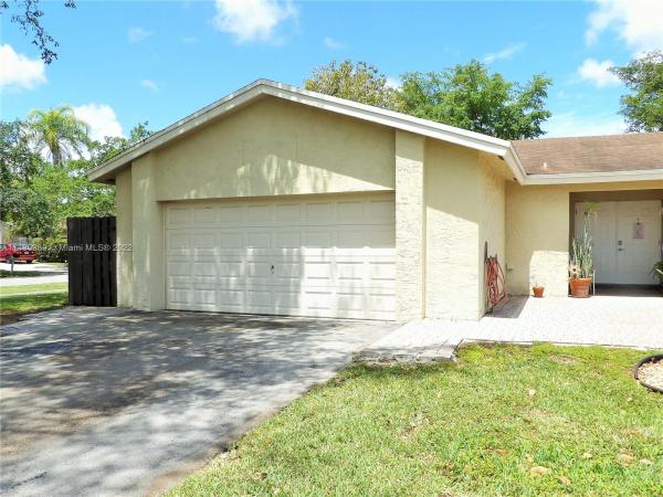 The Crossings, 13529 SW 108th Street Cir S, The Crossings, Florida 33186, image 2