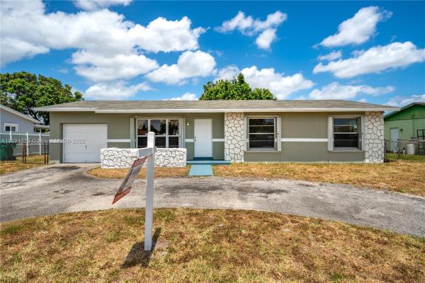 Leslie Estates, 3617 NW 196th Ln, Miami Gardens, Florida 33056, image 2