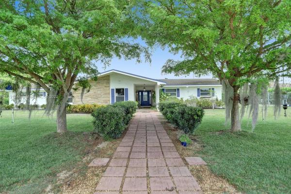 Nob Hill, 19755 SW 304th St, Redland, Florida 33030, image 1