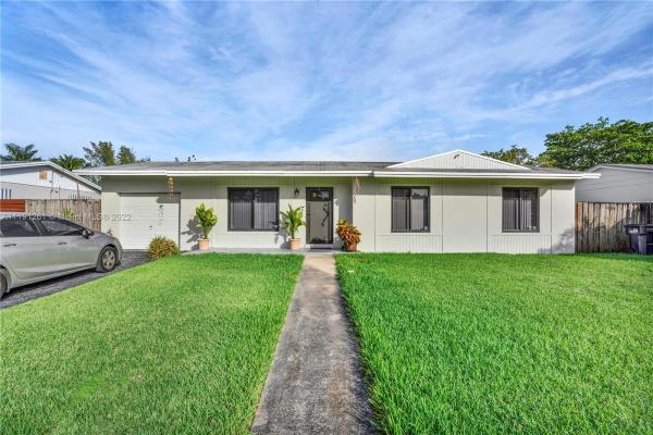 Point Royale, 19311 Sterling Dr, Cutler Bay, Florida 33157, image 1