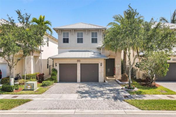 Vintage Estates, 10413 NW 70th Ln, Doral, Florida 33178, image 1