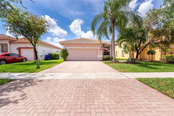 Chapel Cove, 1224 NW 192nd Ter, Pembroke Pines, Florida 33029, image 1