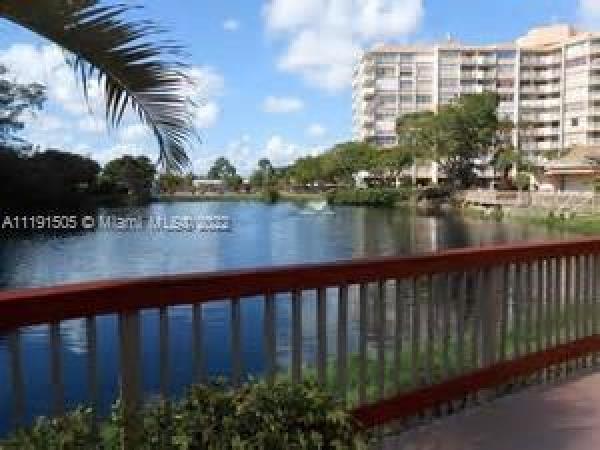 Wilshire, 1300 NE Miami Gardens Dr #1009E, Ojus, Florida 33179, image 1