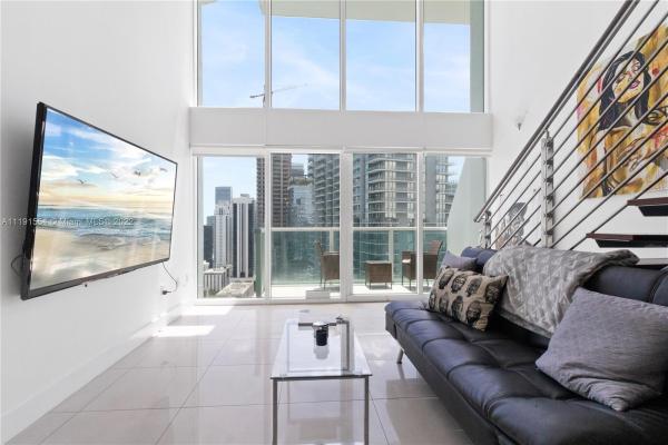 Brickell On The River South Tower, 41 SE 5th St #2214, Miami, Florida 33131, image 2