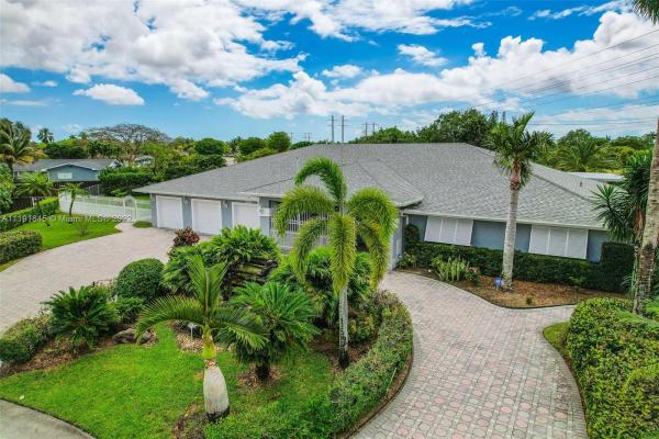 Pine Shore, 13155 SW 109th Pl, Kendall, Florida 33176, image 2