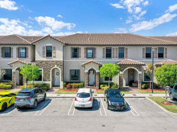 Artesa At Coco Palm Estates, 11485 SW 250th St 0, Princeton, Florida 33032, image 2