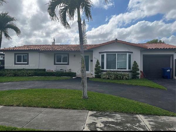 Westbrooke Gardens, 2112 SW 97th Ct, University Park, Florida 33165, image 2