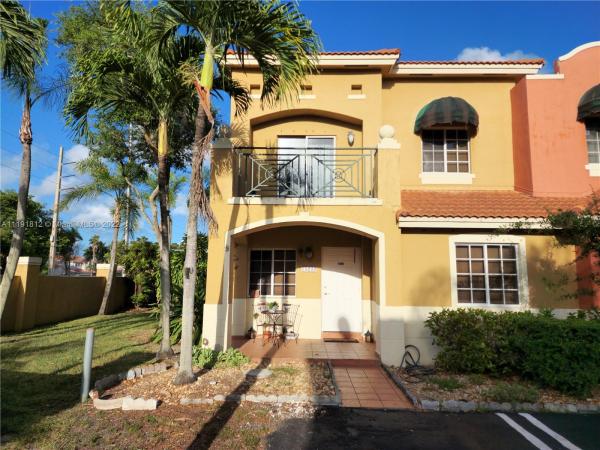 Vista Alegre Townhomes, 15239 SW 134th Ct #1305, Three Lakes, Florida 33177, image 2