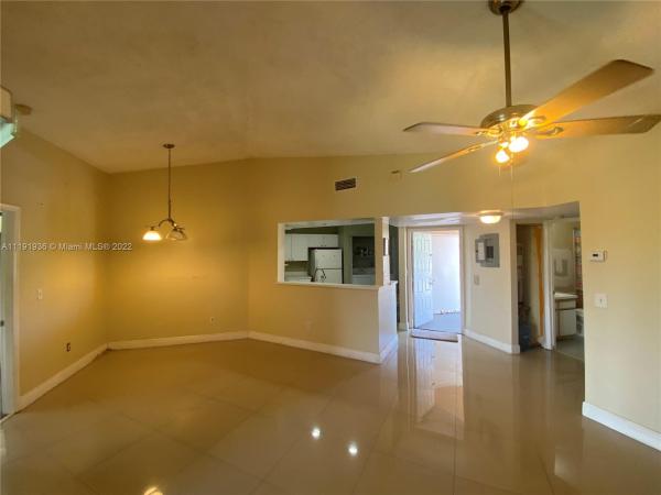 Lakeshore, 1017 Washington Cir #1017H, Homestead, Florida 33034, image 2