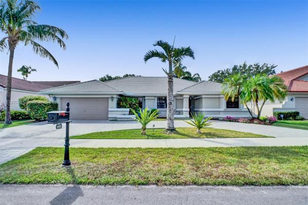 Southern Orchard, 8892 Southern Orchard Rd N, Davie, Florida 33328, image 1